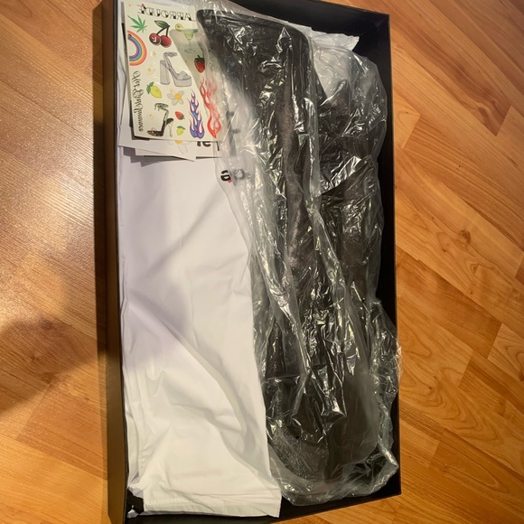 Larroudé Louise Boot - Picture 2 of 6